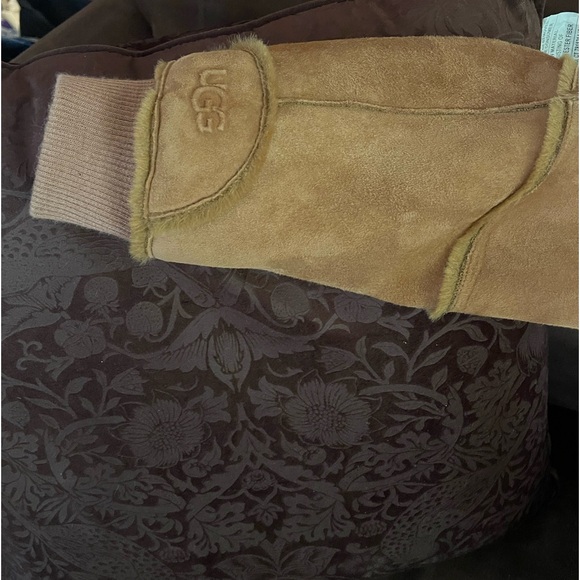 Ugg jacket - Picture 10 of 10